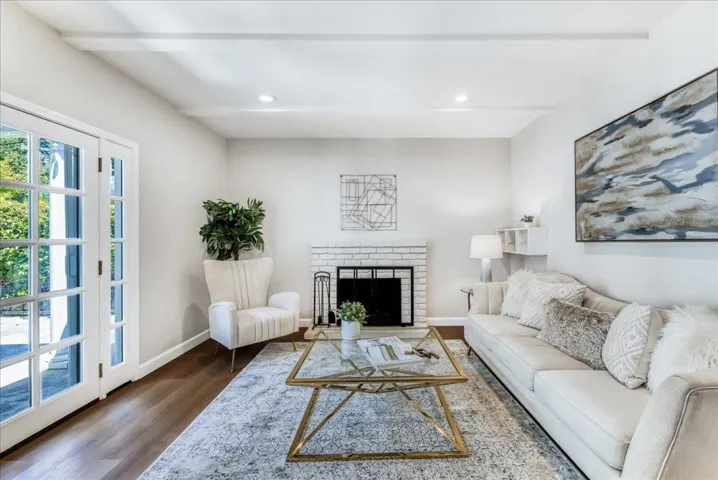 903 Poplar Avenue, Sunnyvale, California 94086