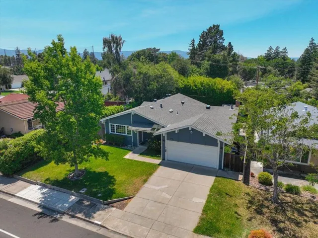 903 Poplar Avenue, Sunnyvale, California 94086