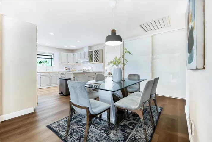 903 Poplar Avenue, Sunnyvale, California 94086