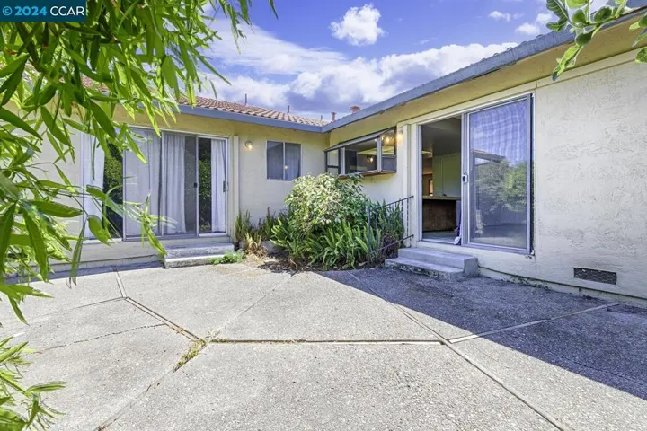 2030 Twin Ct, Santa Rosa, California 95405