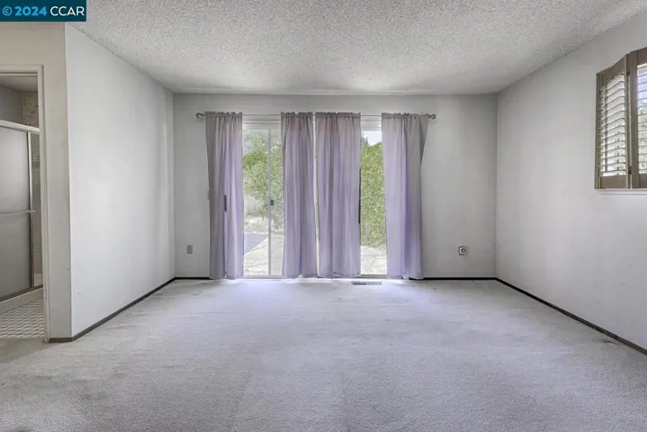2030 Twin Ct, Santa Rosa, California 95405