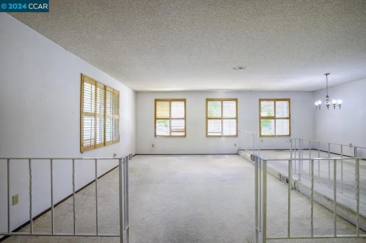 2030 Twin Ct, Santa Rosa, California 95405