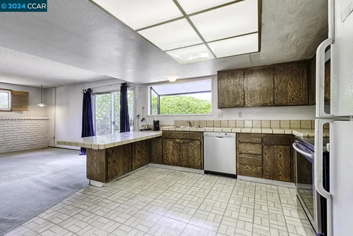 2030 Twin Ct, Santa Rosa, California 95405