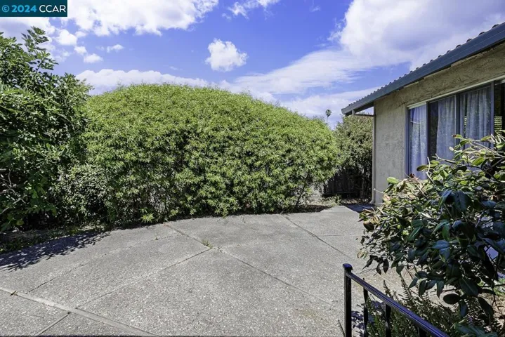 2030 Twin Ct, Santa Rosa, California 95405