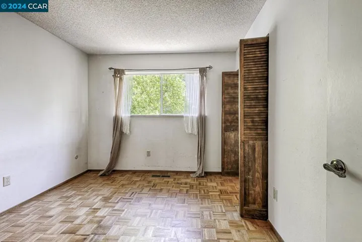 2030 Twin Ct, Santa Rosa, California 95405