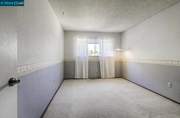 2030 Twin Ct, Santa Rosa, California 95405