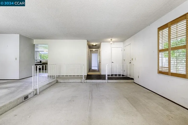 2030 Twin Ct, Santa Rosa, California 95405