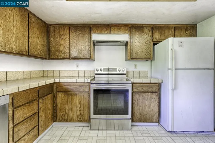 2030 Twin Ct, Santa Rosa, California 95405