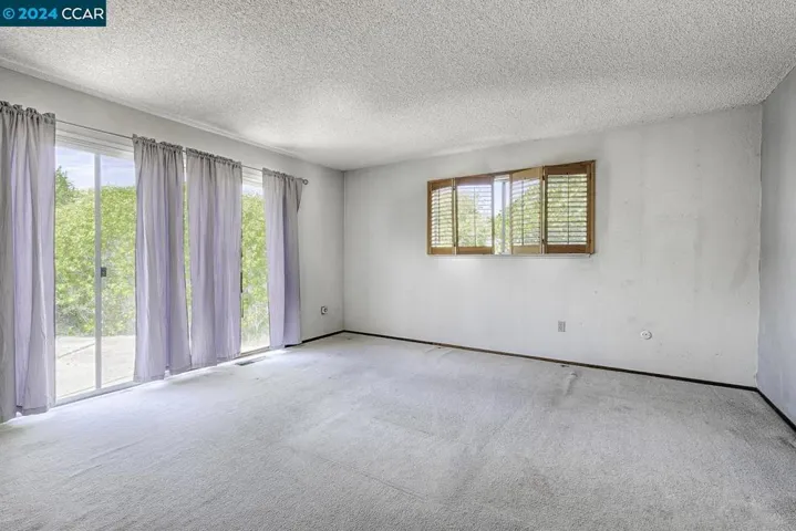 2030 Twin Ct, Santa Rosa, California 95405