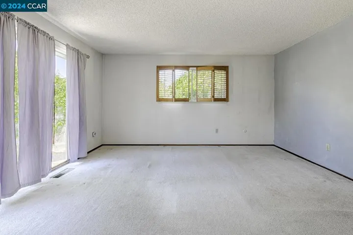 2030 Twin Ct, Santa Rosa, California 95405