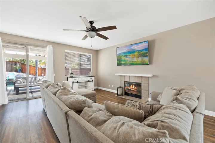 25152 Calle Entradero, Murrieta, California 92563
