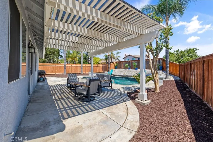 25152 Calle Entradero, Murrieta, California 92563