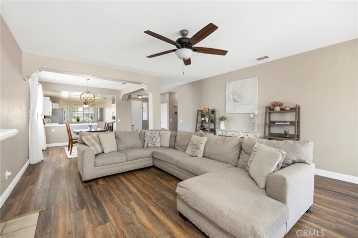 25152 Calle Entradero, Murrieta, California 92563
