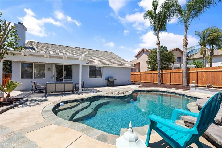 25152 Calle Entradero, Murrieta, California 92563