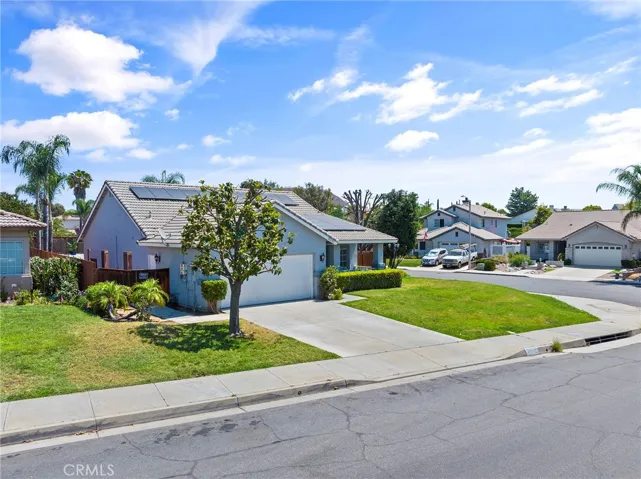 25152 Calle Entradero, Murrieta, California 92563