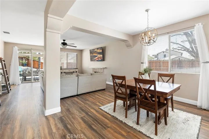 25152 Calle Entradero, Murrieta, California 92563