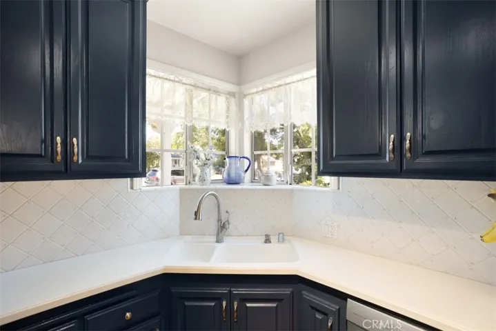 Main House - Kitchen