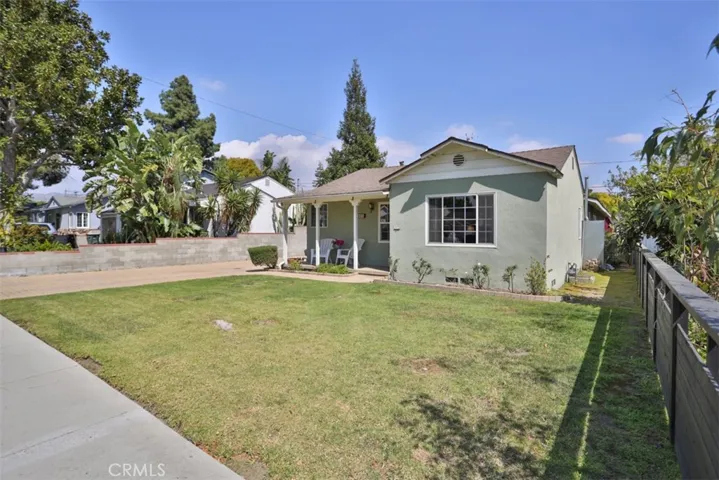 1604 North Niagara Street, Burbank, California 91505