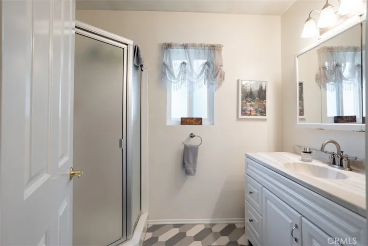 Main House - Bathroom 2