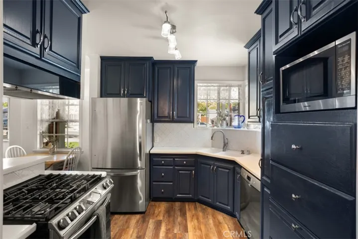 Main House - Kitchen