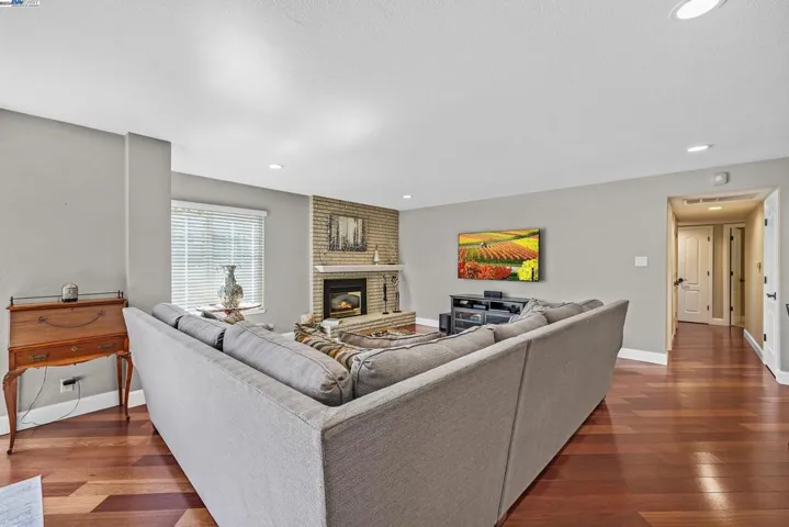 1012 Lucille St, Livermore, California 94550