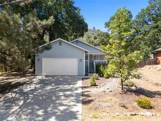 17851 Alps Drive, Tehachapi, California 93561