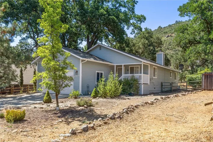 17851 Alps Drive, Tehachapi, California 93561