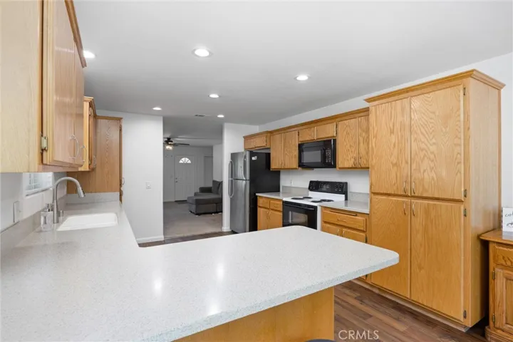 17851 Alps Drive, Tehachapi, California 93561