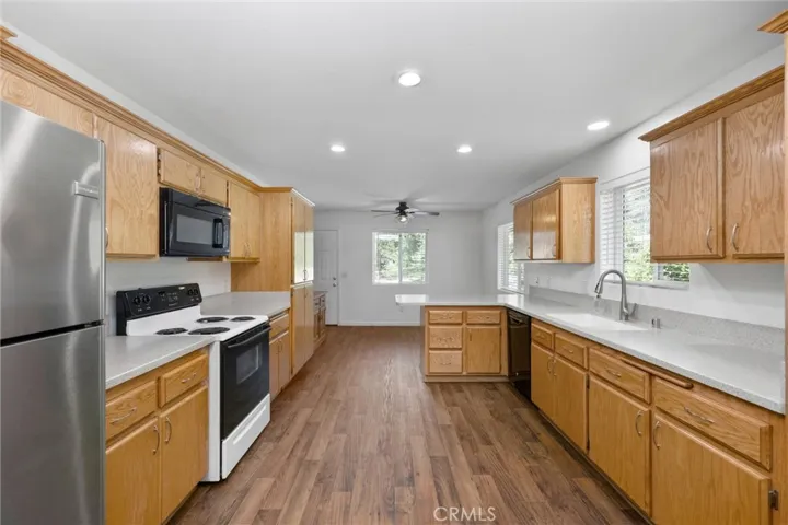 17851 Alps Drive, Tehachapi, California 93561