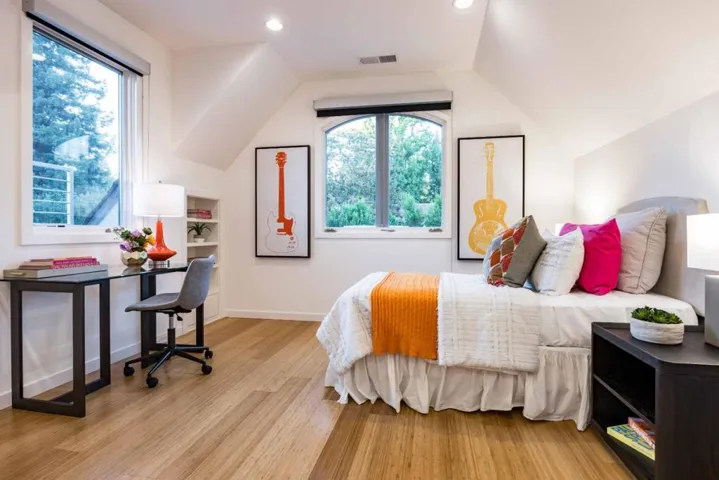 1433 Dana Avenue, Palo Alto, California 94301