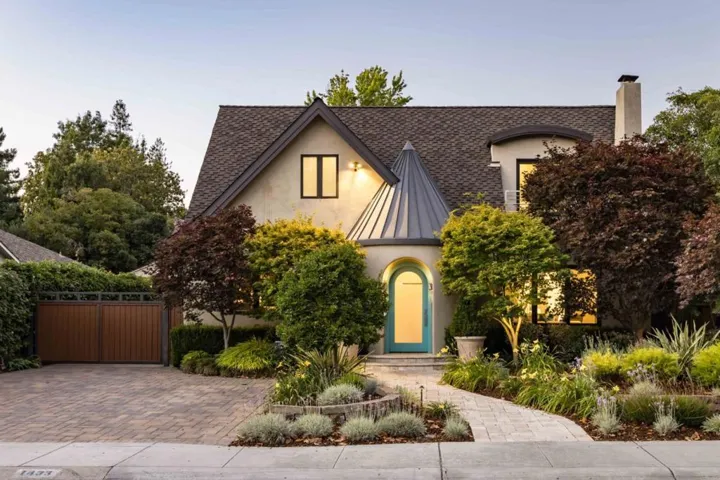 1433 Dana Avenue, Palo Alto, California 94301