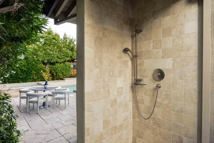 1433 Dana Avenue, Palo Alto, California 94301