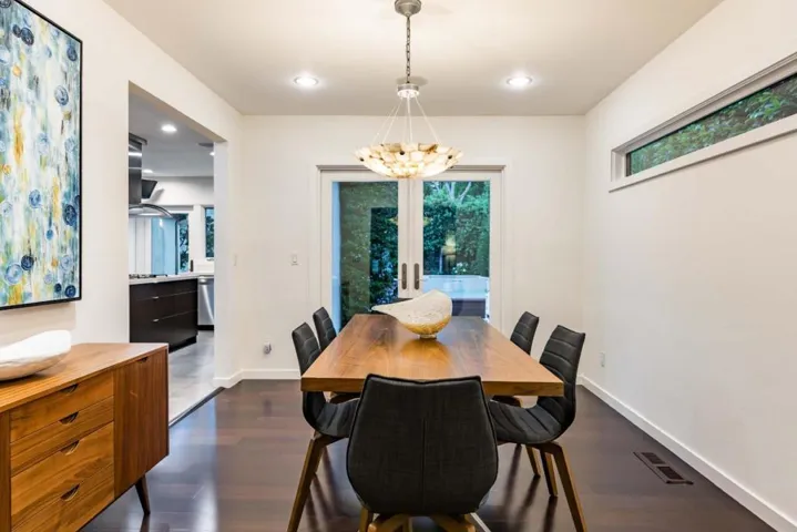1433 Dana Avenue, Palo Alto, California 94301