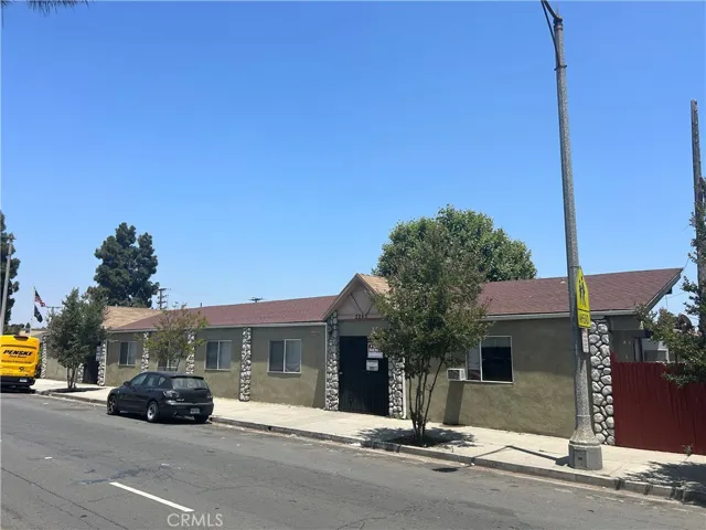 2260 Santa Fe Avenue, Long Beach, California 90810