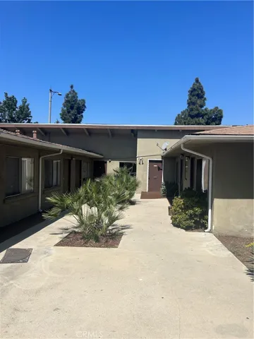 2260 Santa Fe Avenue, Long Beach, California 90810