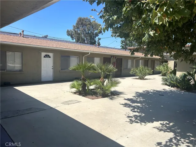 2260 Santa Fe Avenue, Long Beach, California 90810