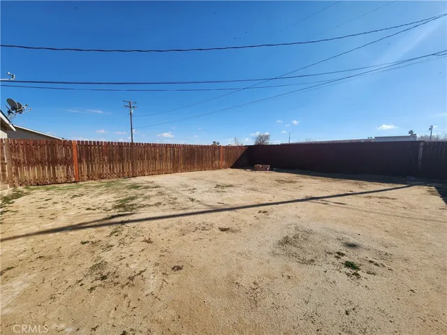 8536 Aspen Avenue B, California City, California 93505