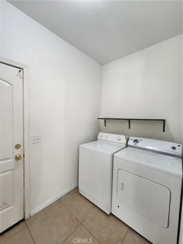 8536 Aspen Avenue B, California City, California 93505