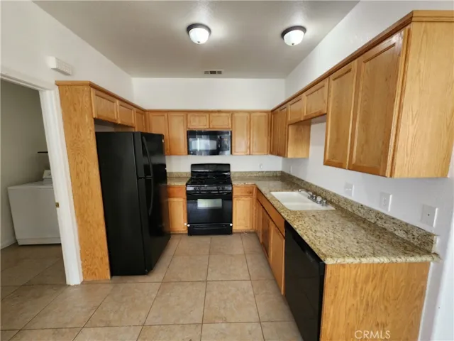 8536 Aspen Avenue B, California City, California 93505