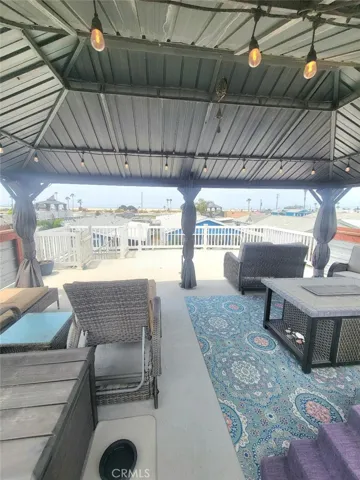 Included Deck Furniture