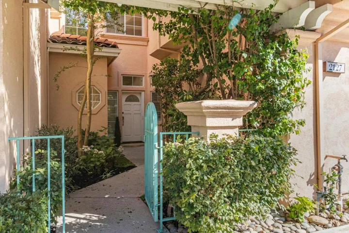 2127 Vizcaya Way, Campbell, California 95008