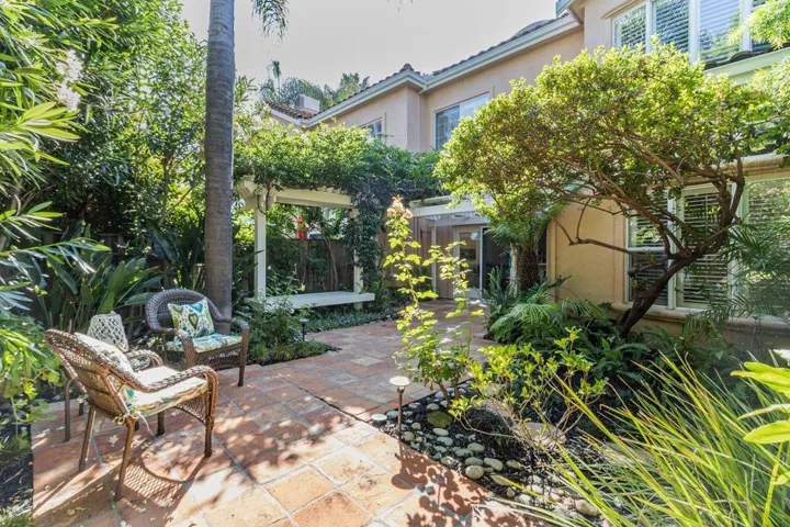 2127 Vizcaya Way, Campbell, California 95008