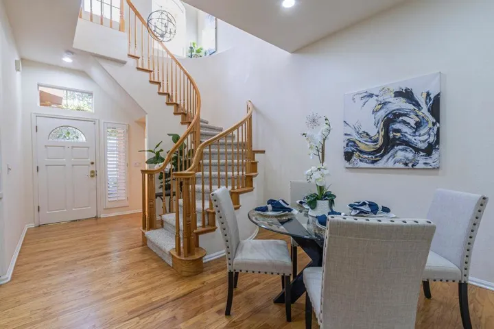 2127 Vizcaya Way, Campbell, California 95008