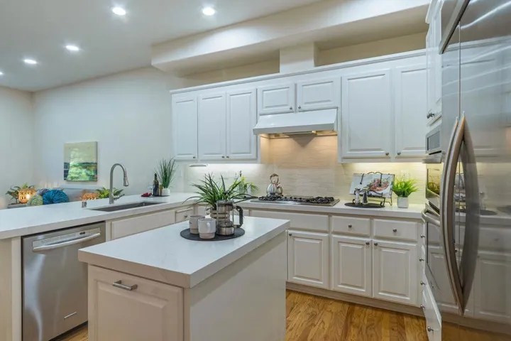 2127 Vizcaya Way, Campbell, California 95008