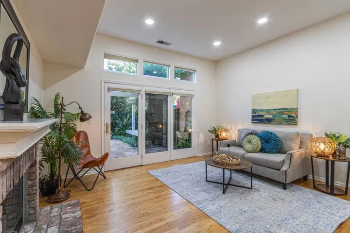 2127 Vizcaya Way, Campbell, California 95008