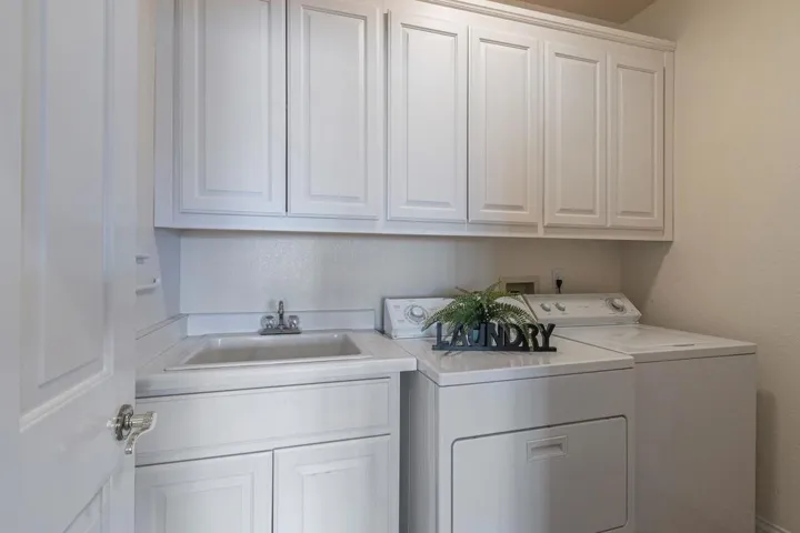 2127 Vizcaya Way, Campbell, California 95008