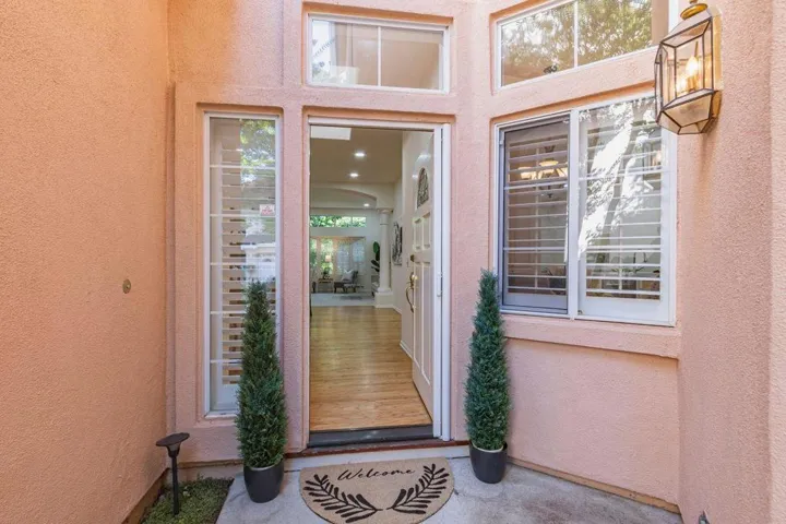 2127 Vizcaya Way, Campbell, California 95008
