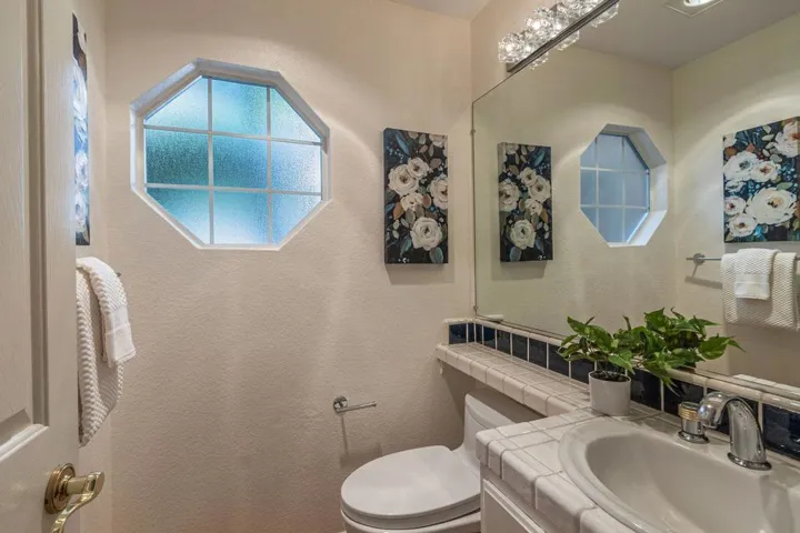 2127 Vizcaya Way, Campbell, California 95008