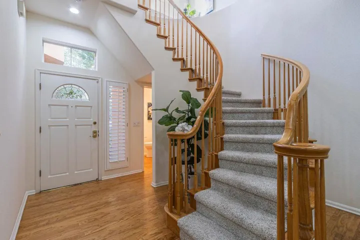 2127 Vizcaya Way, Campbell, California 95008