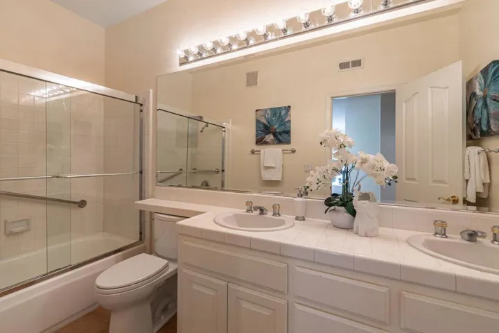 2127 Vizcaya Way, Campbell, California 95008